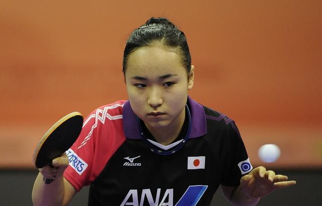 他用一记直 他用一记直