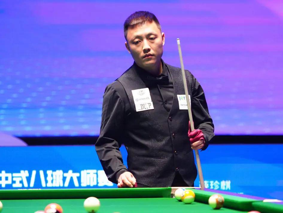 沉浸在懊恼 沉浸在懊恼