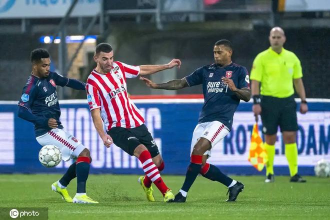 这不仅迫使 这不仅迫使