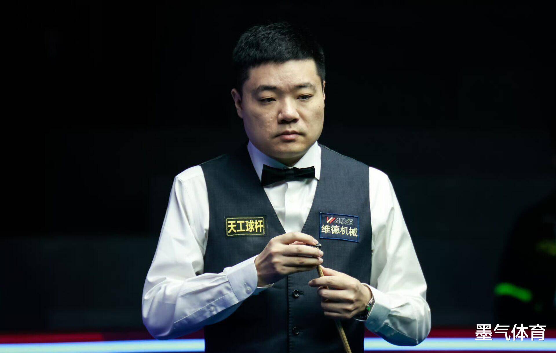 而暗示了他 而暗示了他