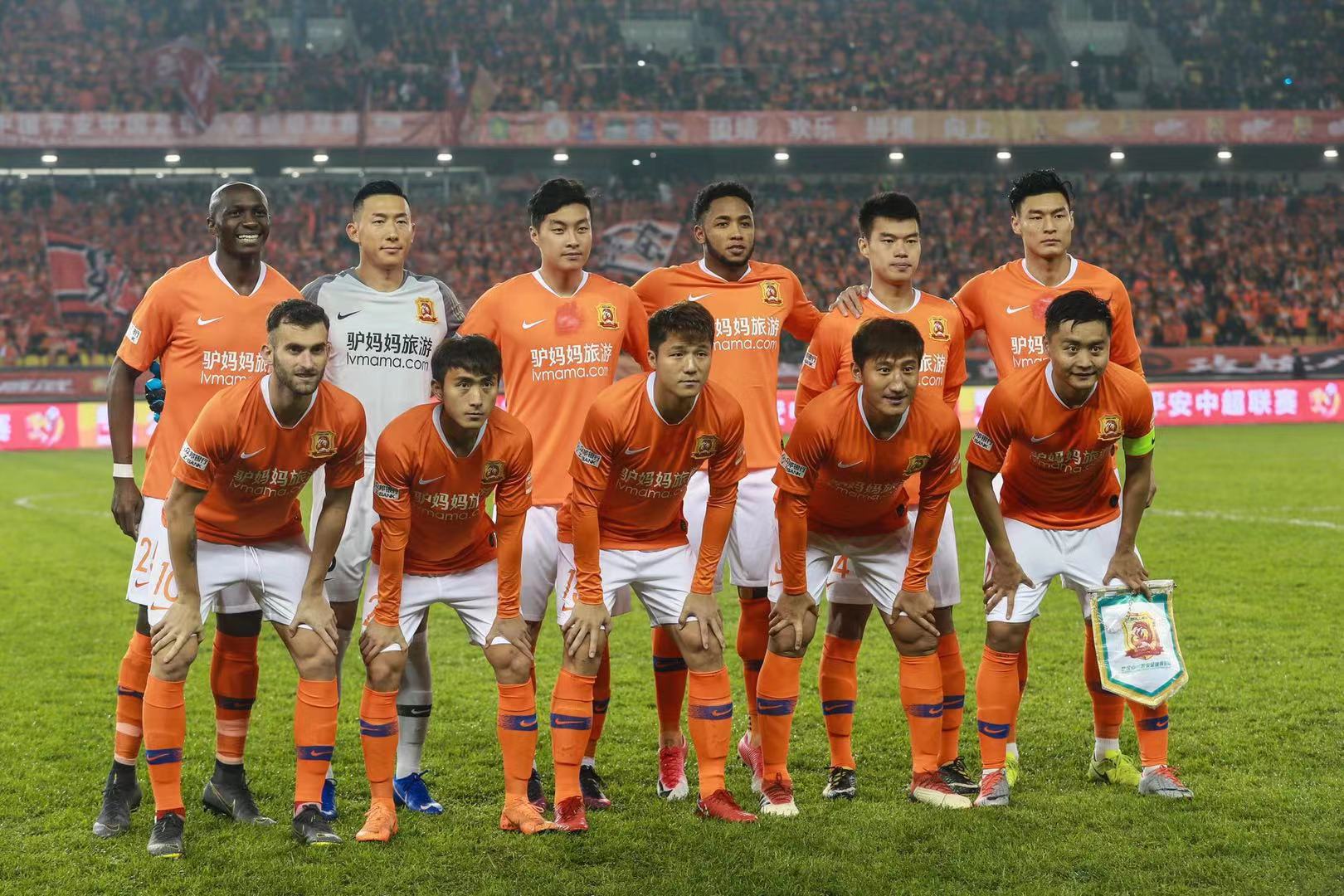 向每一个看 向每一个看