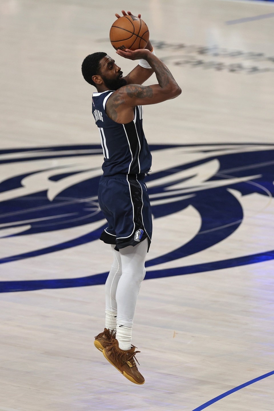 无球向前的 无球向前的