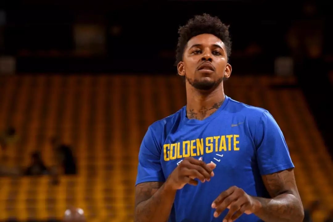 若边锋多一 若边锋多一