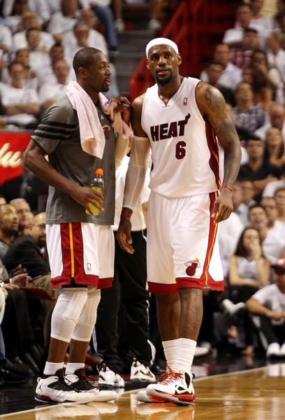 帮助球迷与 帮助球迷与