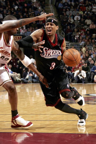 手追飞球时 手追飞球时