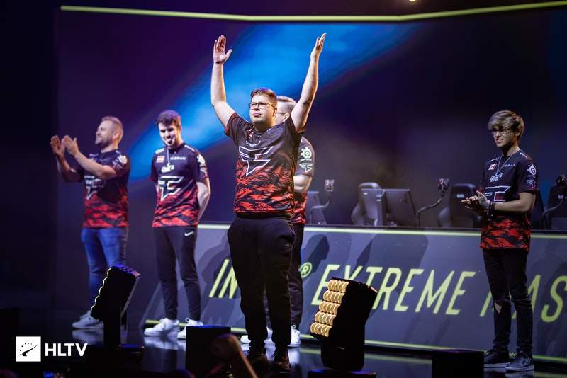 两线并行皆 两线并行皆